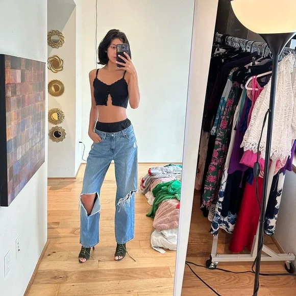 Forever 21 Blue Distressed Boyfriend Jeans - Picture 2 of 5